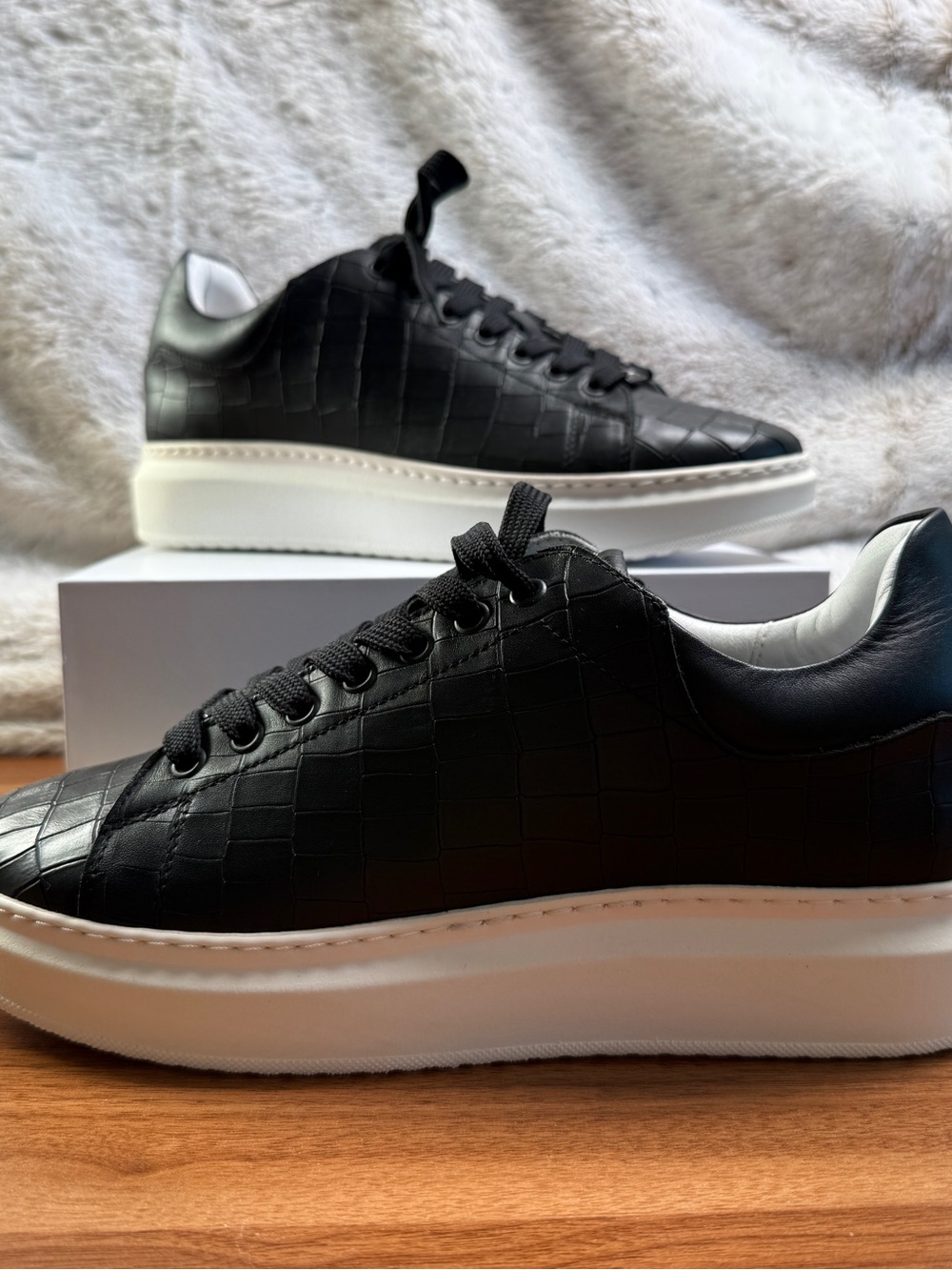 Saint + Sofia Hampstead Sneaker  - Leather Platform Trainer - 👟Fits like an 8.5